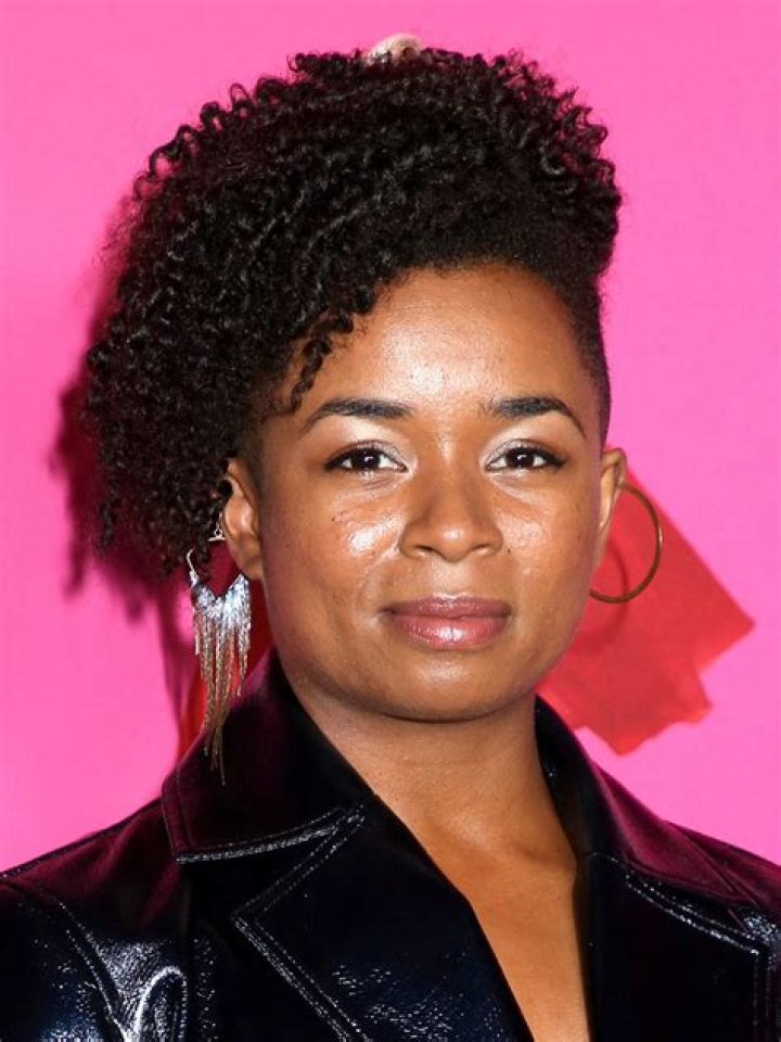 Inventing Anna Actress Alexis Floyd Wiki, Age, Boyfriend & Height