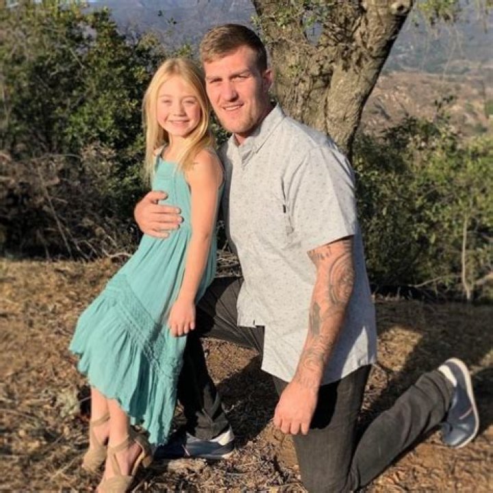 Cole LaBrant Height Weight Body Measurements Shoe Size Facts Family