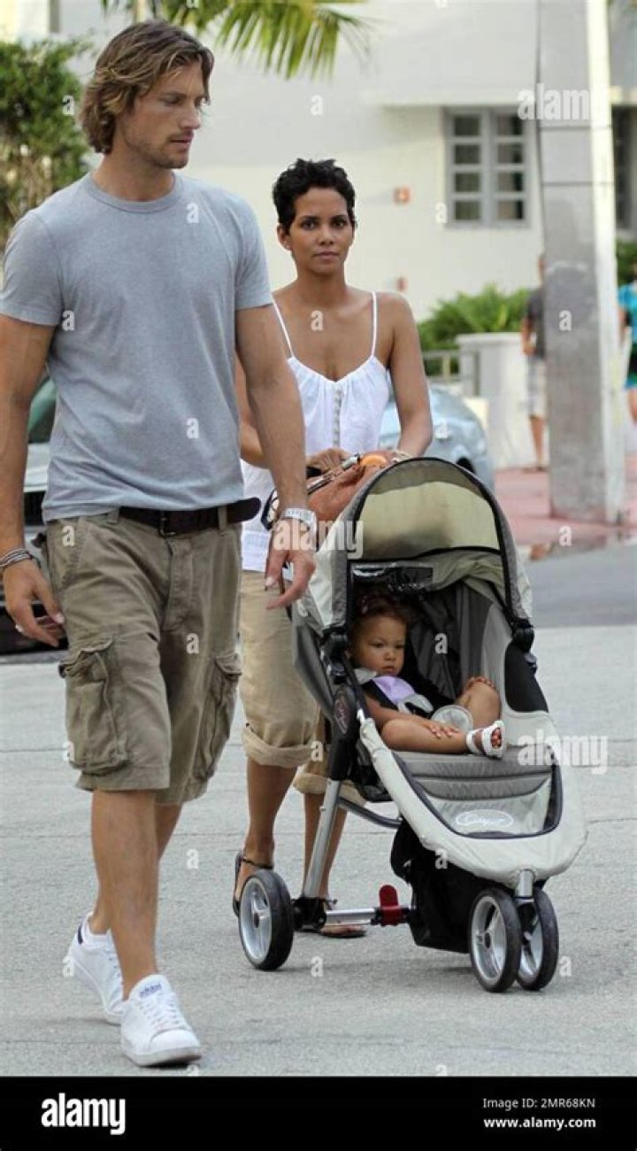 Halle Berry Family Tree Father, Mother and Children Name Pictures
