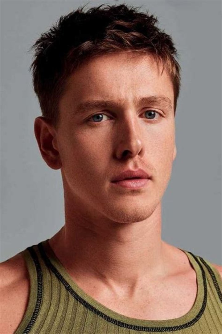 Harris Dickinson Wiki, Net Worth, Girlfriend, Age & Height