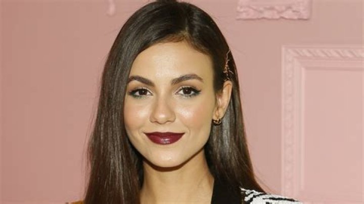 
How Much Money Does Victoria Justice Make? Latest Income Salary
