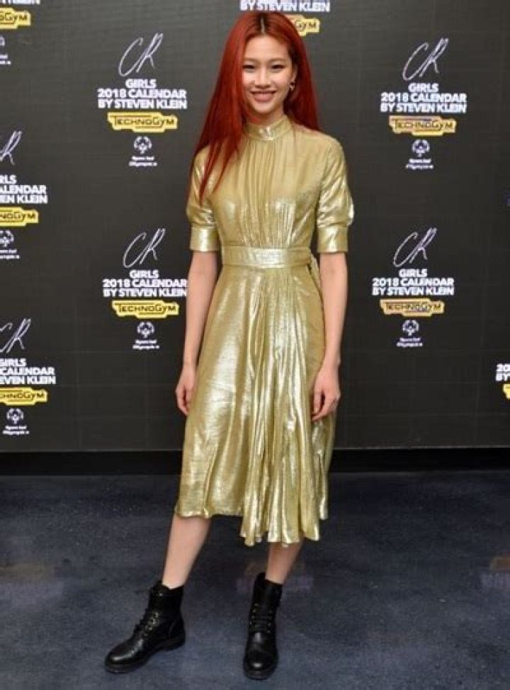 HoYeon Jung Height Weight Shoe Size Body Measurements Family