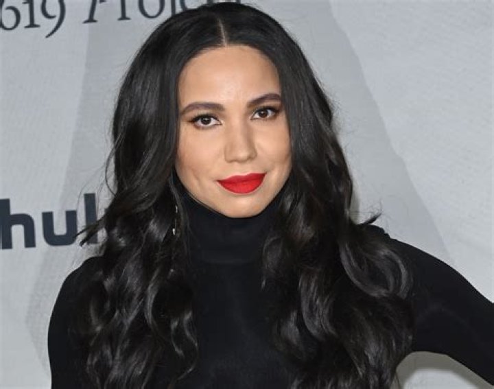 Jurnee Smollett in Workout Gear Strength Trains in New Video