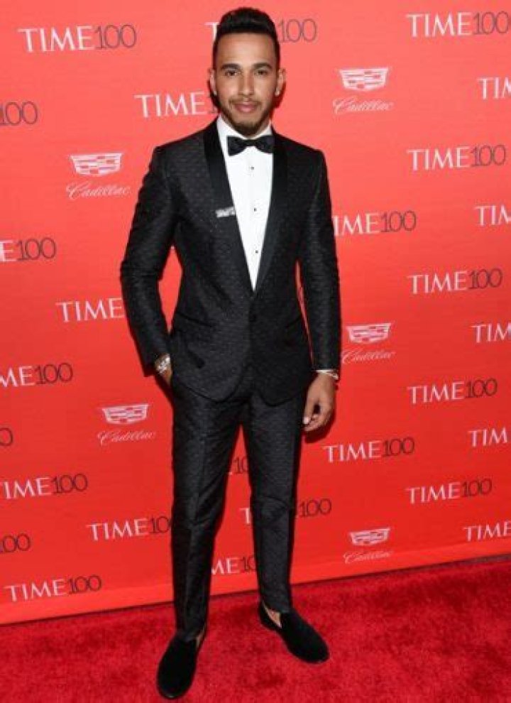Lewis Hamilton Height Weight Body Measurements Shoe Size Stats Facts