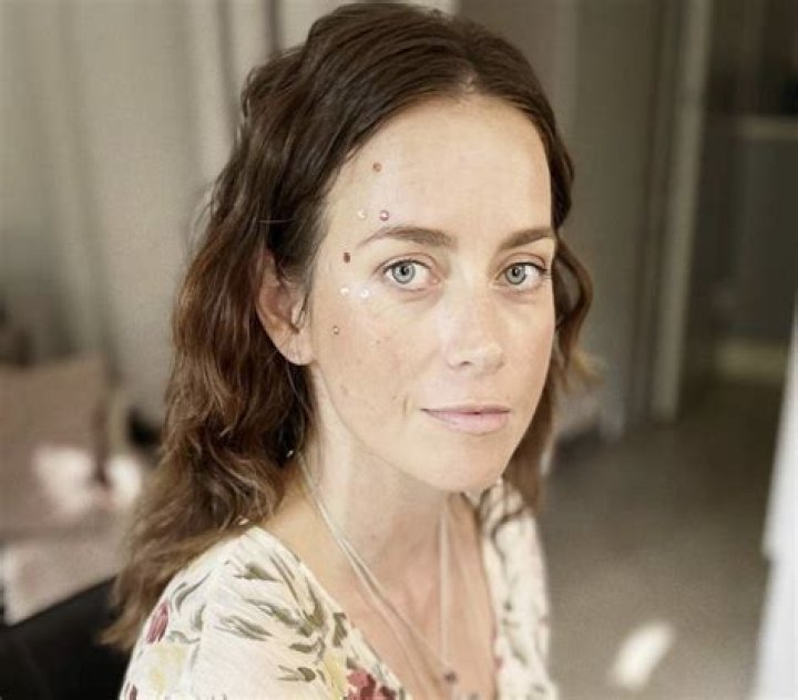 Iina Kuustonen in Bathing Suit Has a "Spray Tan and Lipstick" — Celebwell