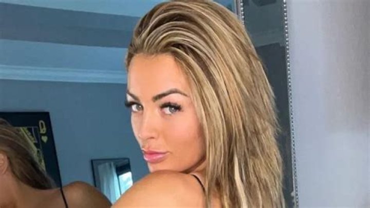 Mandy Rose in Bathing Suit Offers "Mild Distraction" — Celebwell