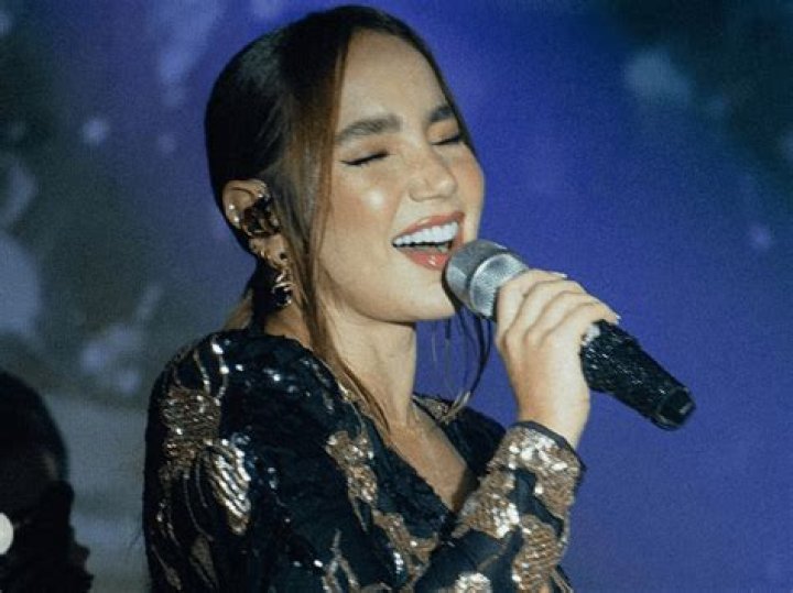 Paola Jara in Bathing Suit Says "I Don't Want These Days to End" — Celebwell