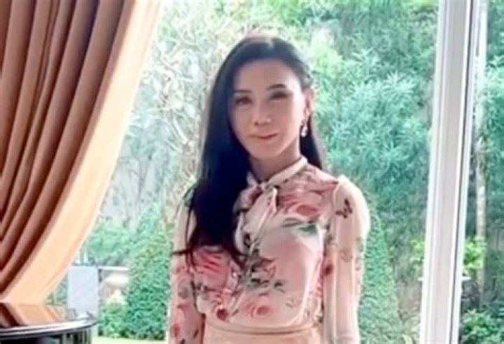 Vicki Belo in Bathing Suit Says "66 Never Felt So Good" — Celebwell