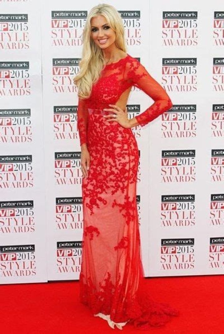 Rosanna Davison Height Weight Shoe Size Measurements Family Facts