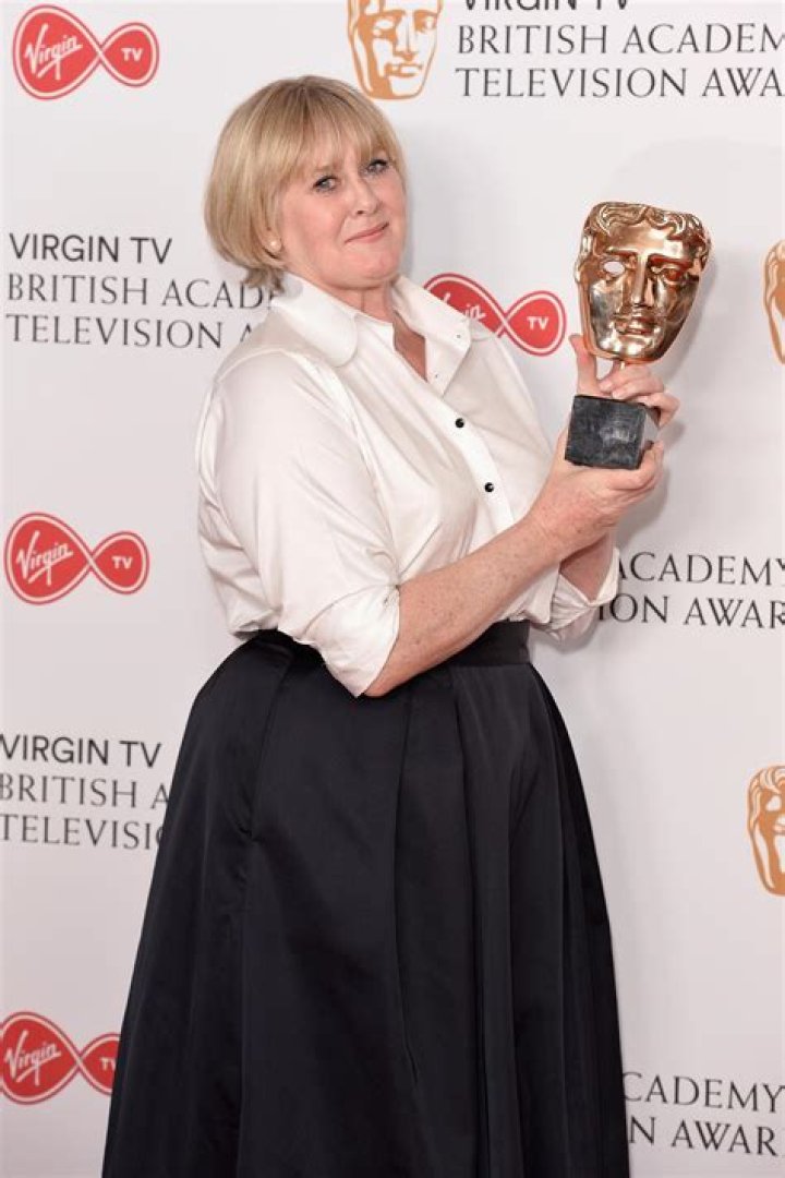 Sarah Lancashire Weight Gain: Figuring out The Subtle Differences in Sarah's Appearance!